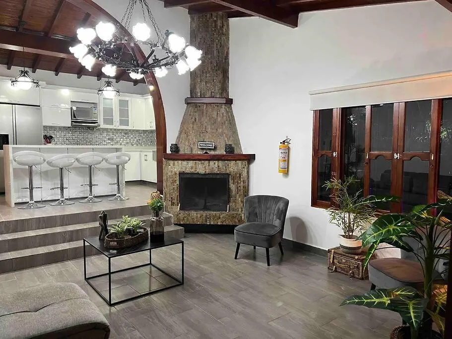 Palos Altos Medellín 0*,  Colombia