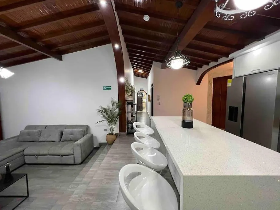 Palos Altos Medellín 0*,  Colombia